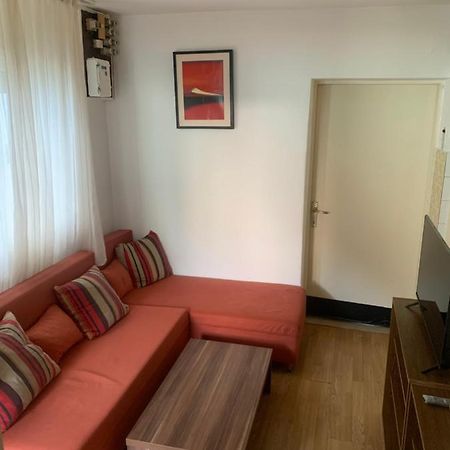 Cheerfull 2-Bedroom With Patio. Close To All Ameneties. زغرب المظهر الخارجي الصورة