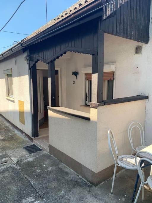 Cheerfull 2-Bedroom With Patio. Close To All Ameneties. زغرب المظهر الخارجي الصورة